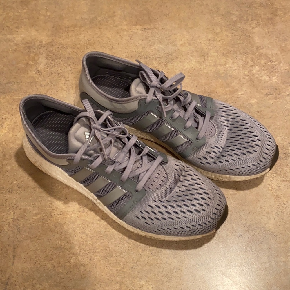Men’s Adidas shoes size 9.5